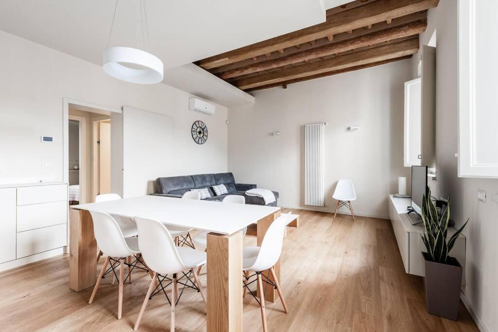 Apartment Centro Vicolo San Pierino 8 *